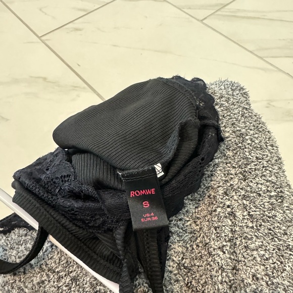 ROMWE Black Ribbed Lace Trim Cami - Picture 3 of 3